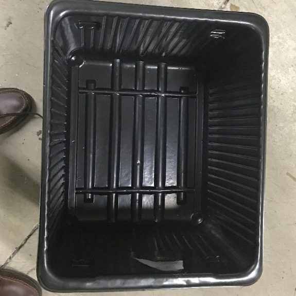Industrial Plastic Bin 17X13X15 - Image 4