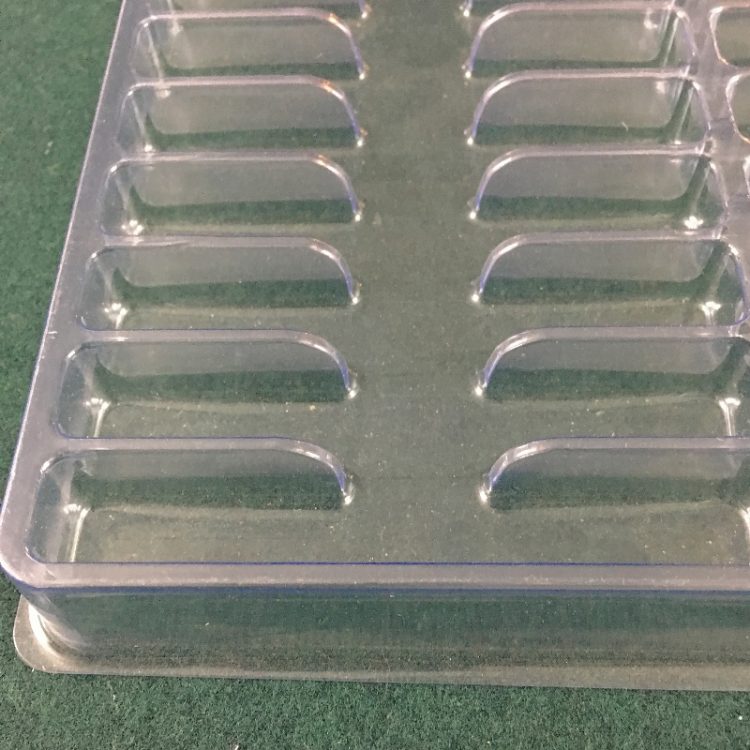 Rectangular Cavity Clear Plastic Trays - 4 X .5 X .6 - Image 2